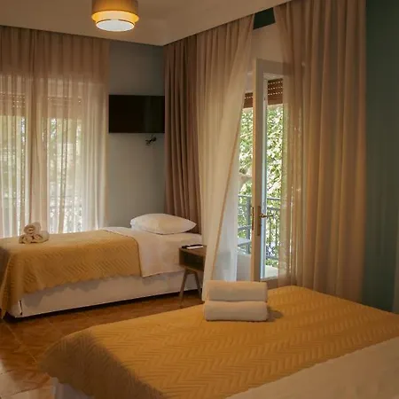 Amaya Pine Guest house *